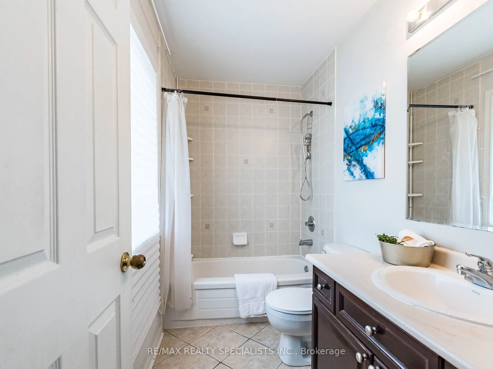 105 DECKER HOLLOW Circle
