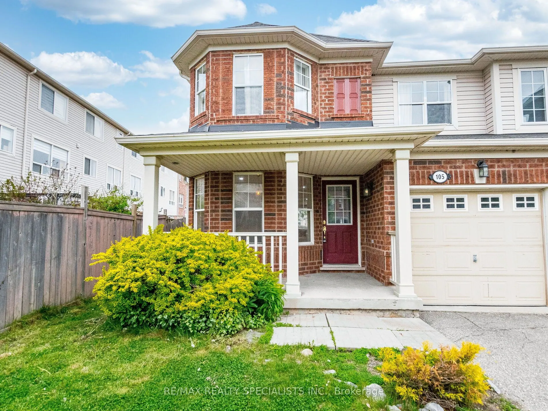 105 DECKER HOLLOW Circle