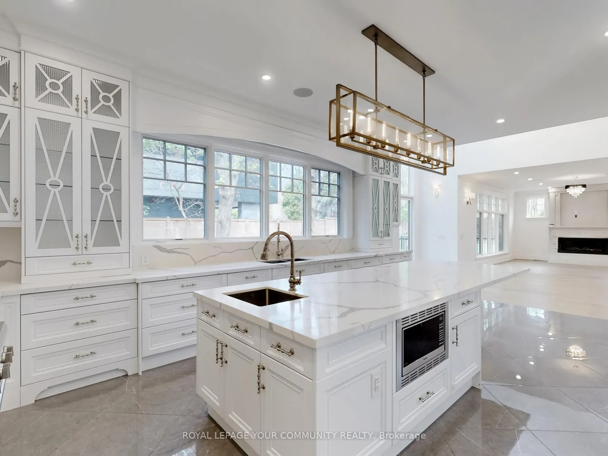 1257 Lakeshore Road W