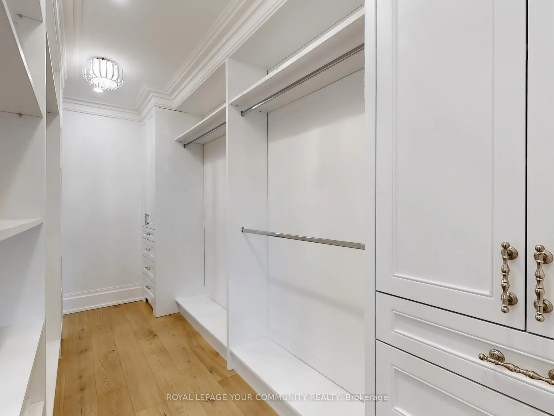 1257 Lakeshore Road W