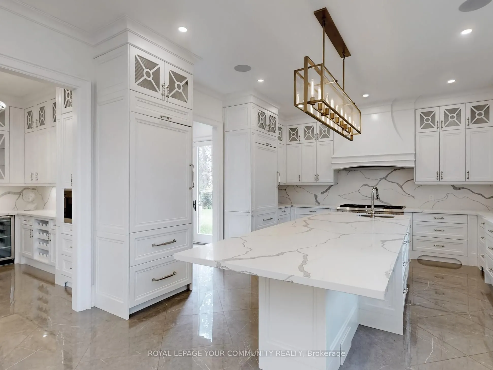 1257 Lakeshore Road W