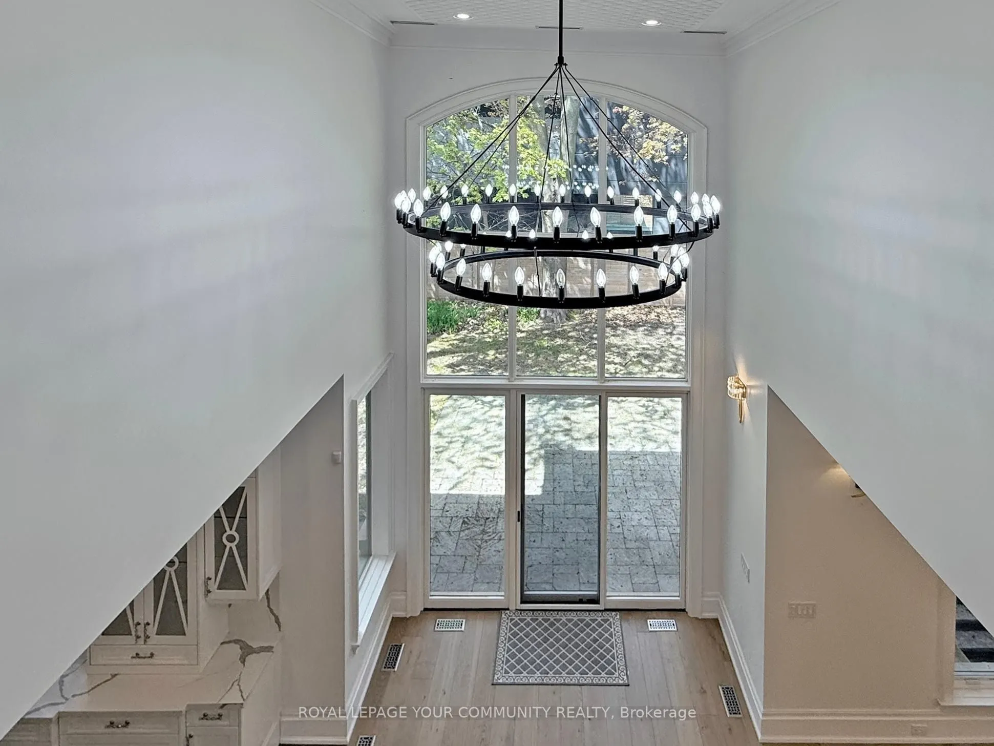 1257 Lakeshore Road W
