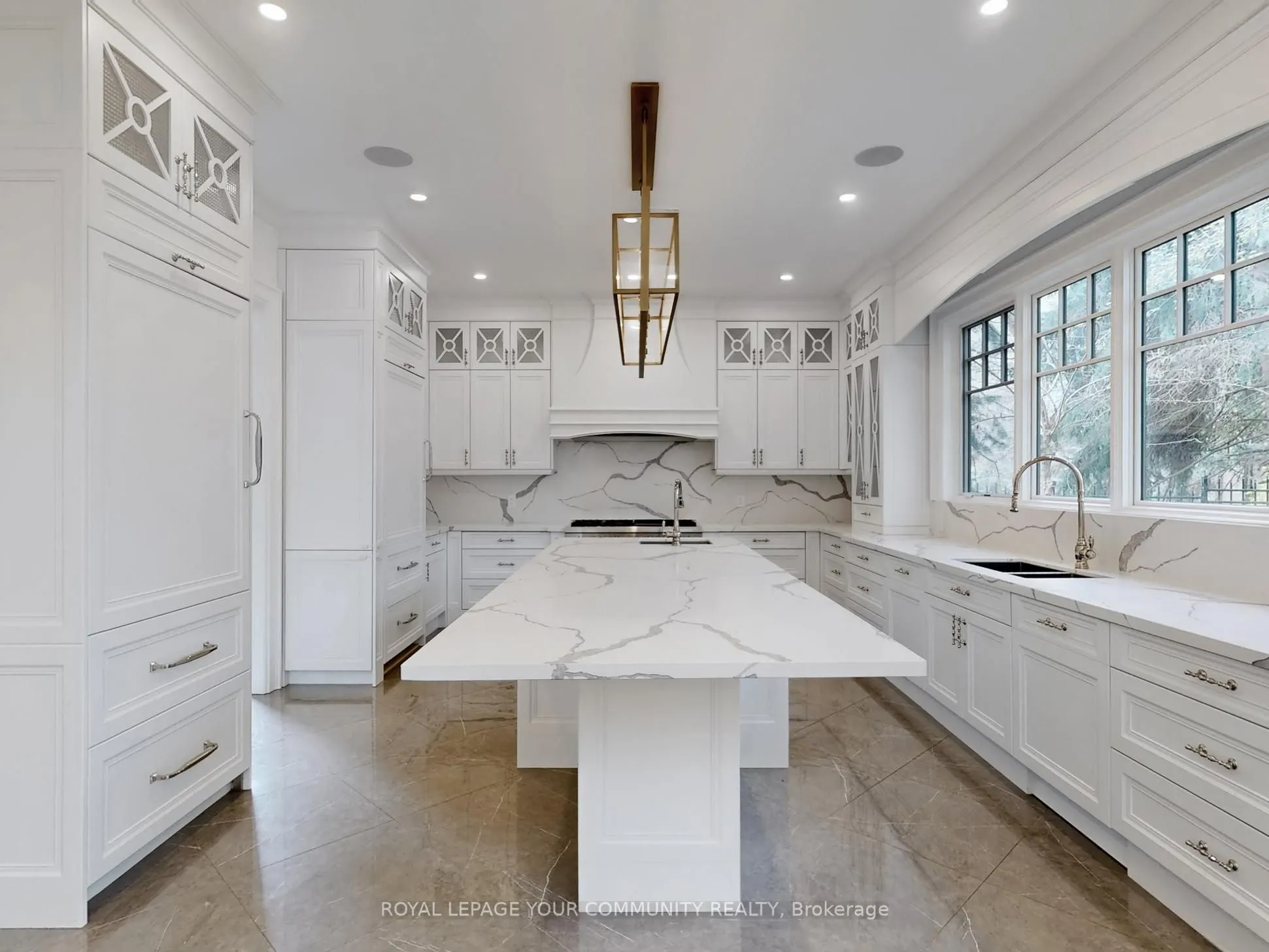 1257 Lakeshore Road W