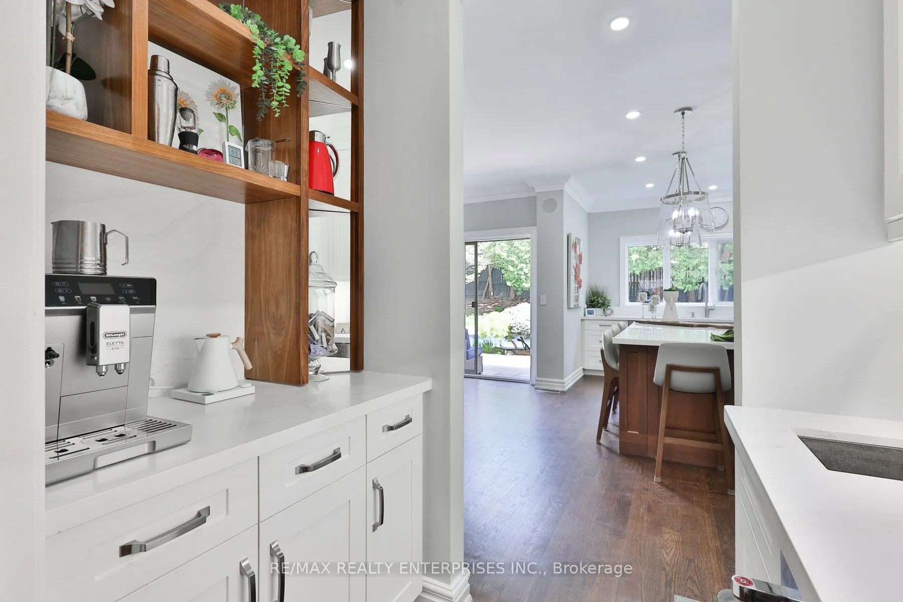 1277 Woodeden Drive