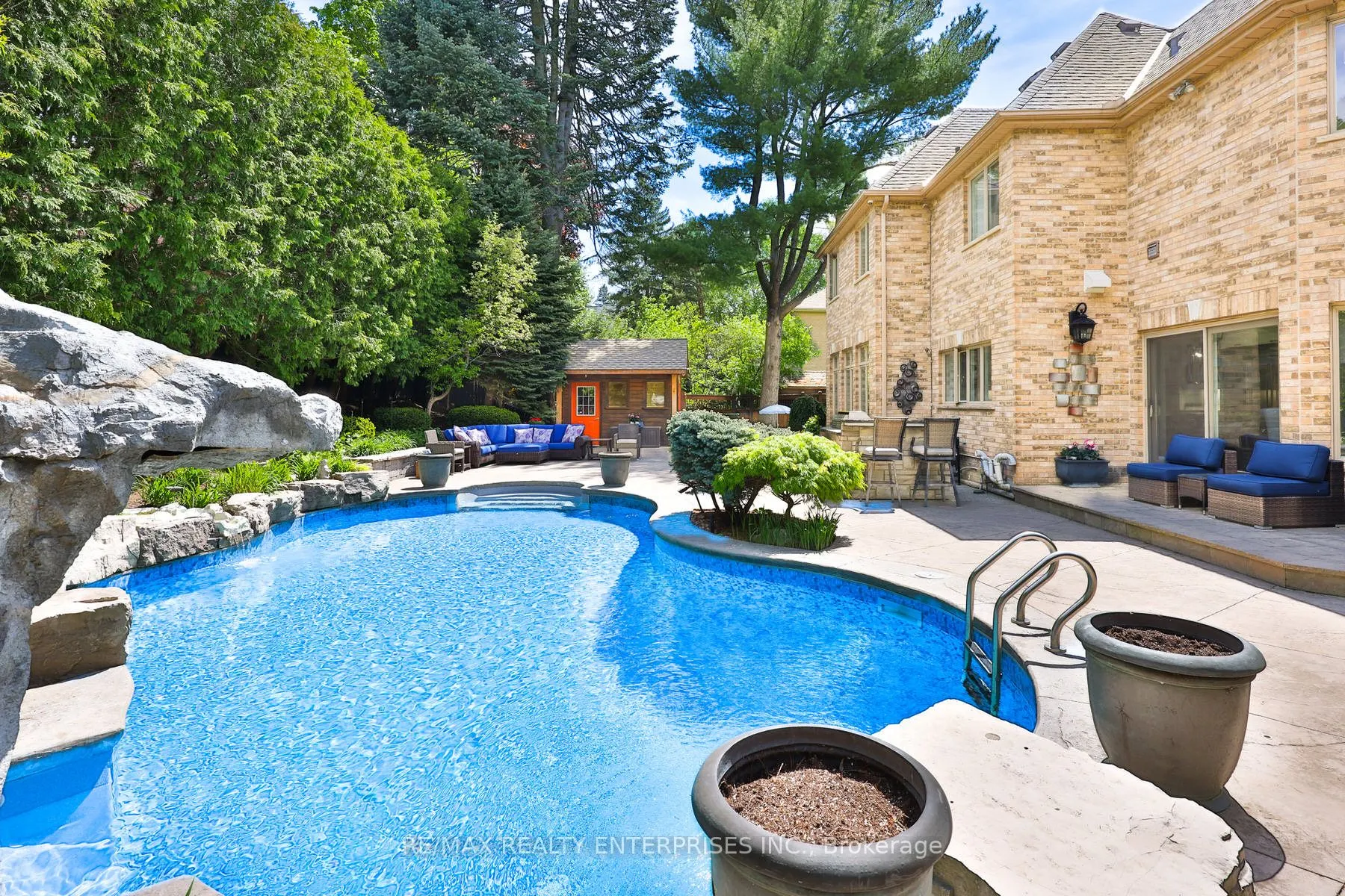1277 Woodeden Drive