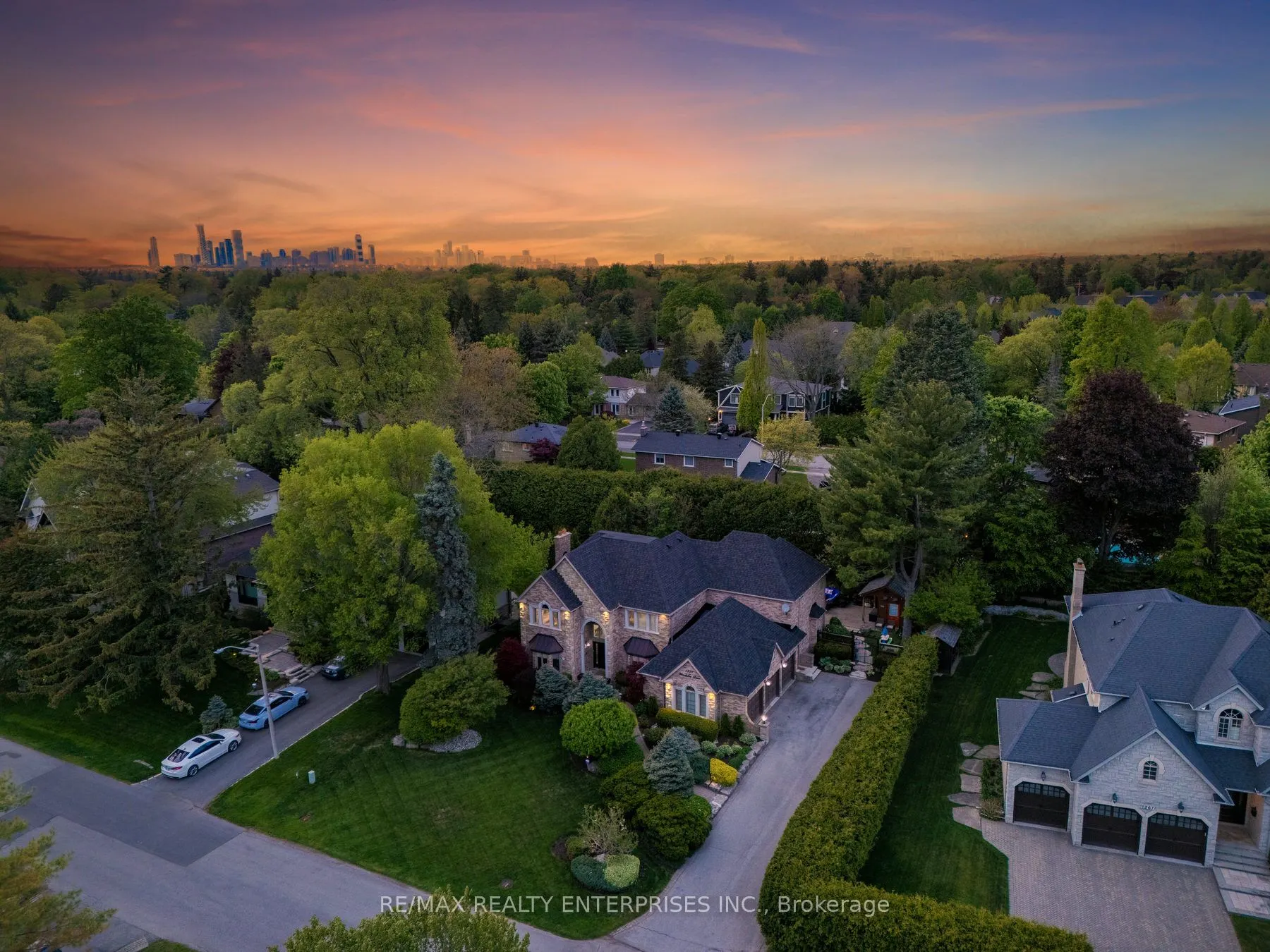 1277 Woodeden Drive