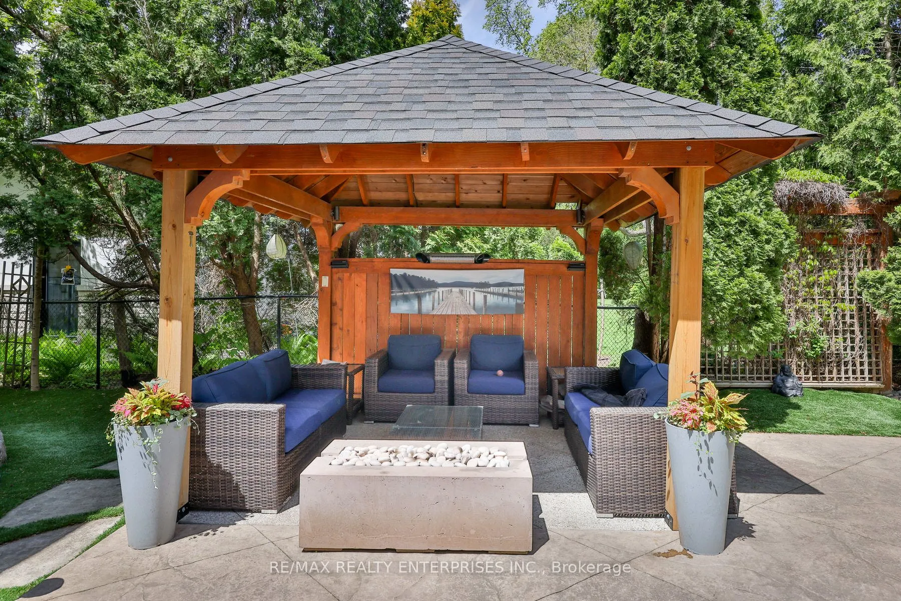 1277 Woodeden Drive