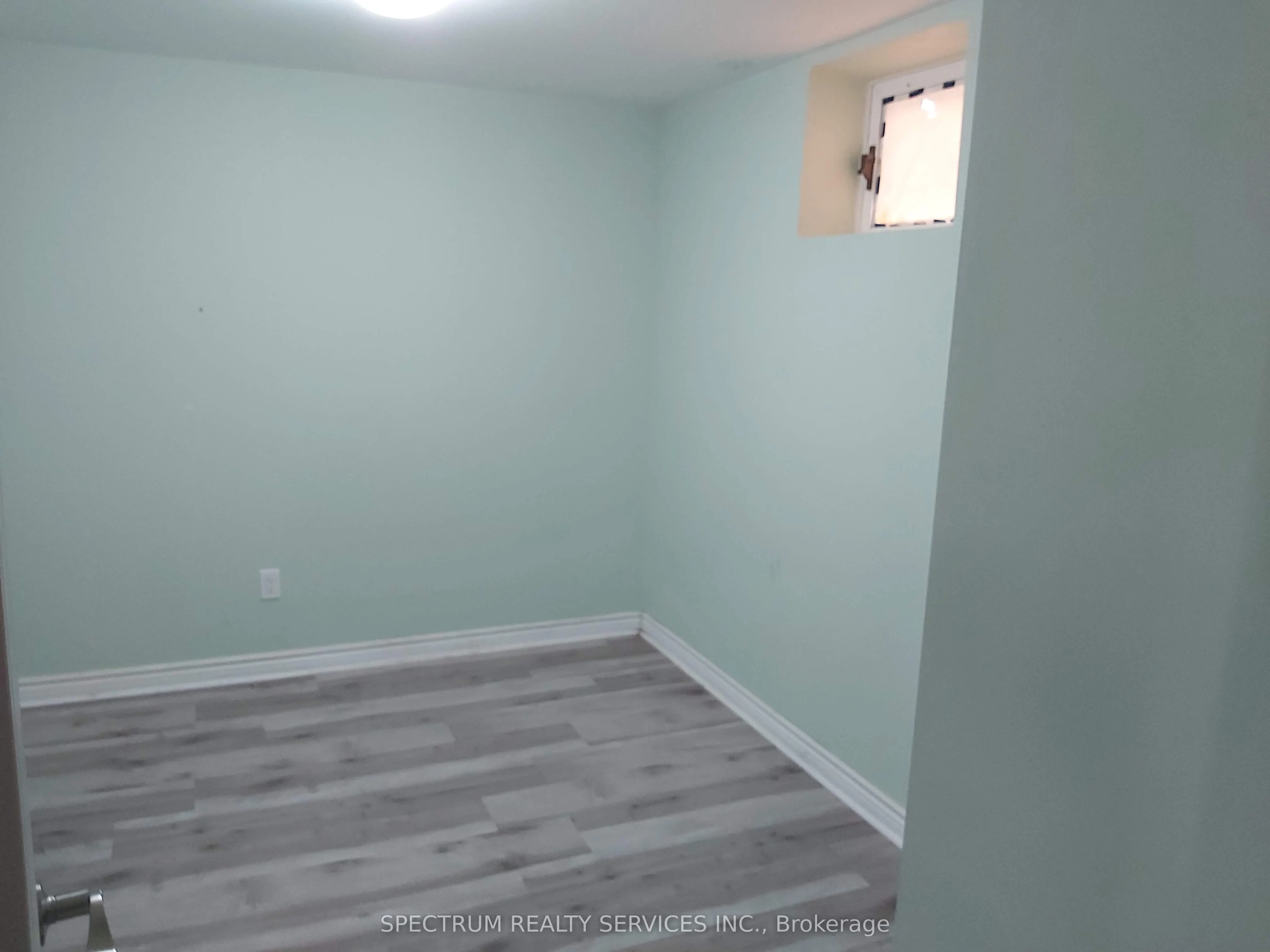 150 Ontario Street S #Bsmt