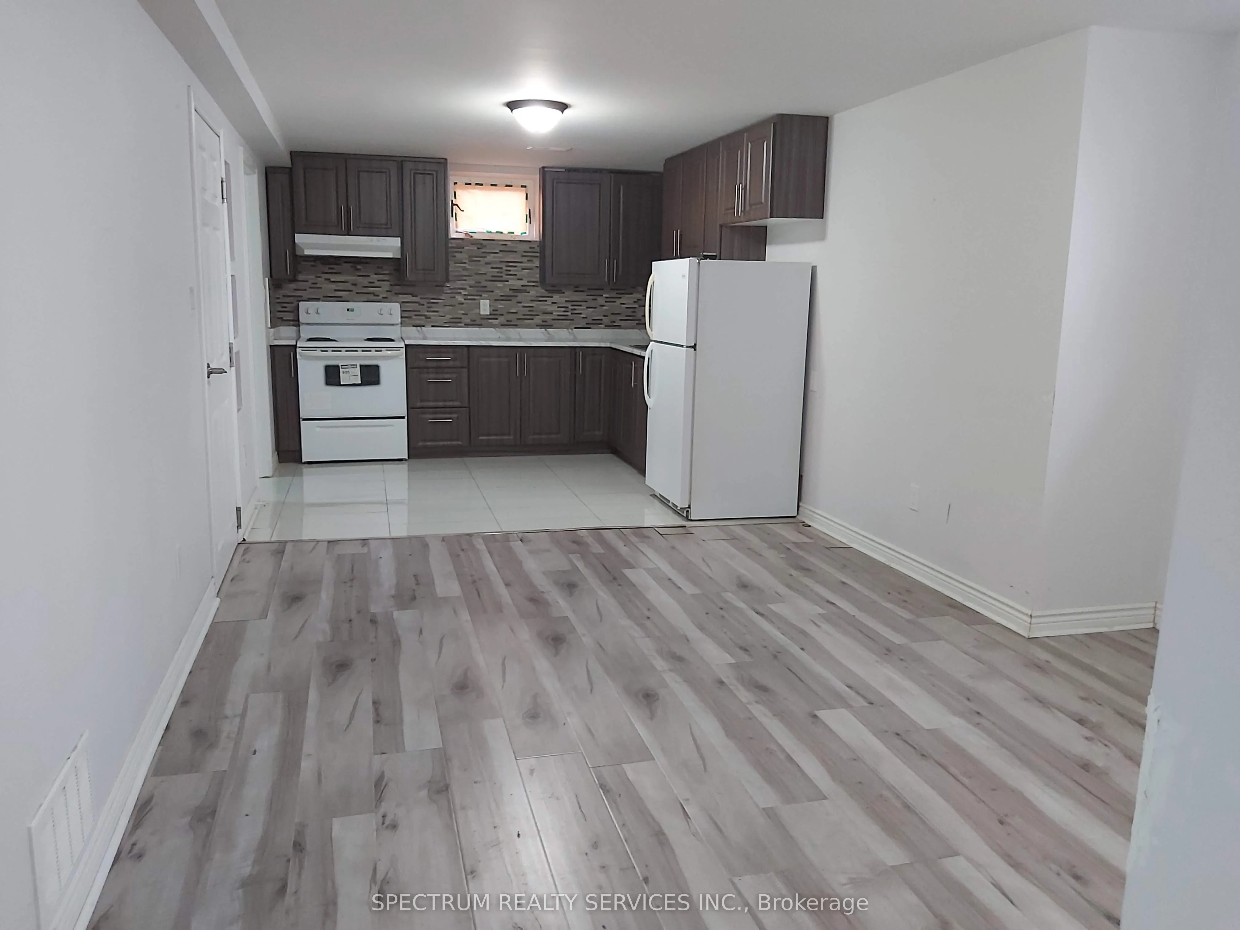 150 Ontario Street S #Bsmt