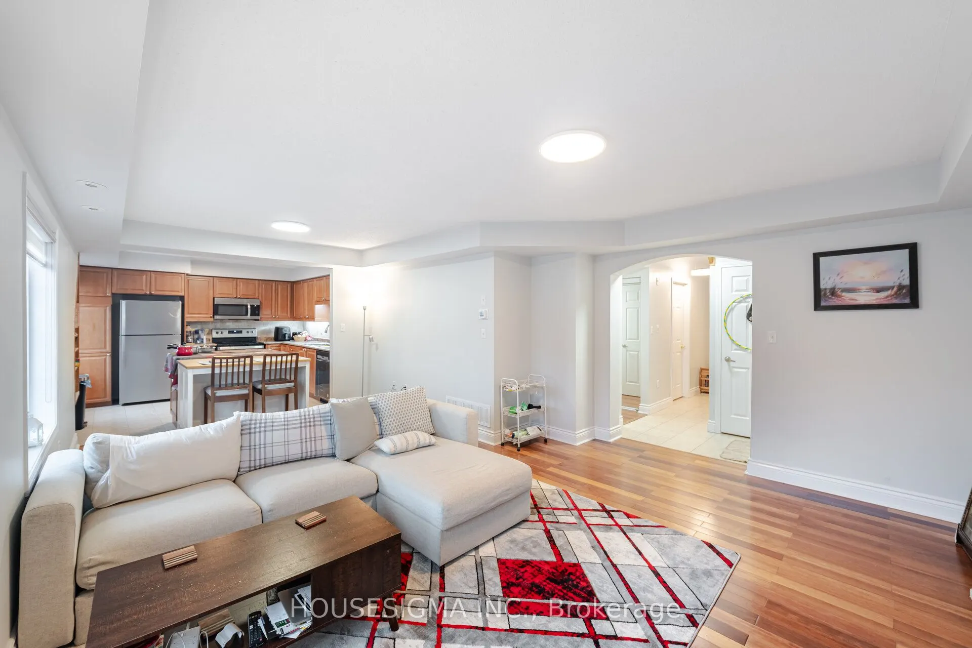 760 Neighbourhood Circle, #3