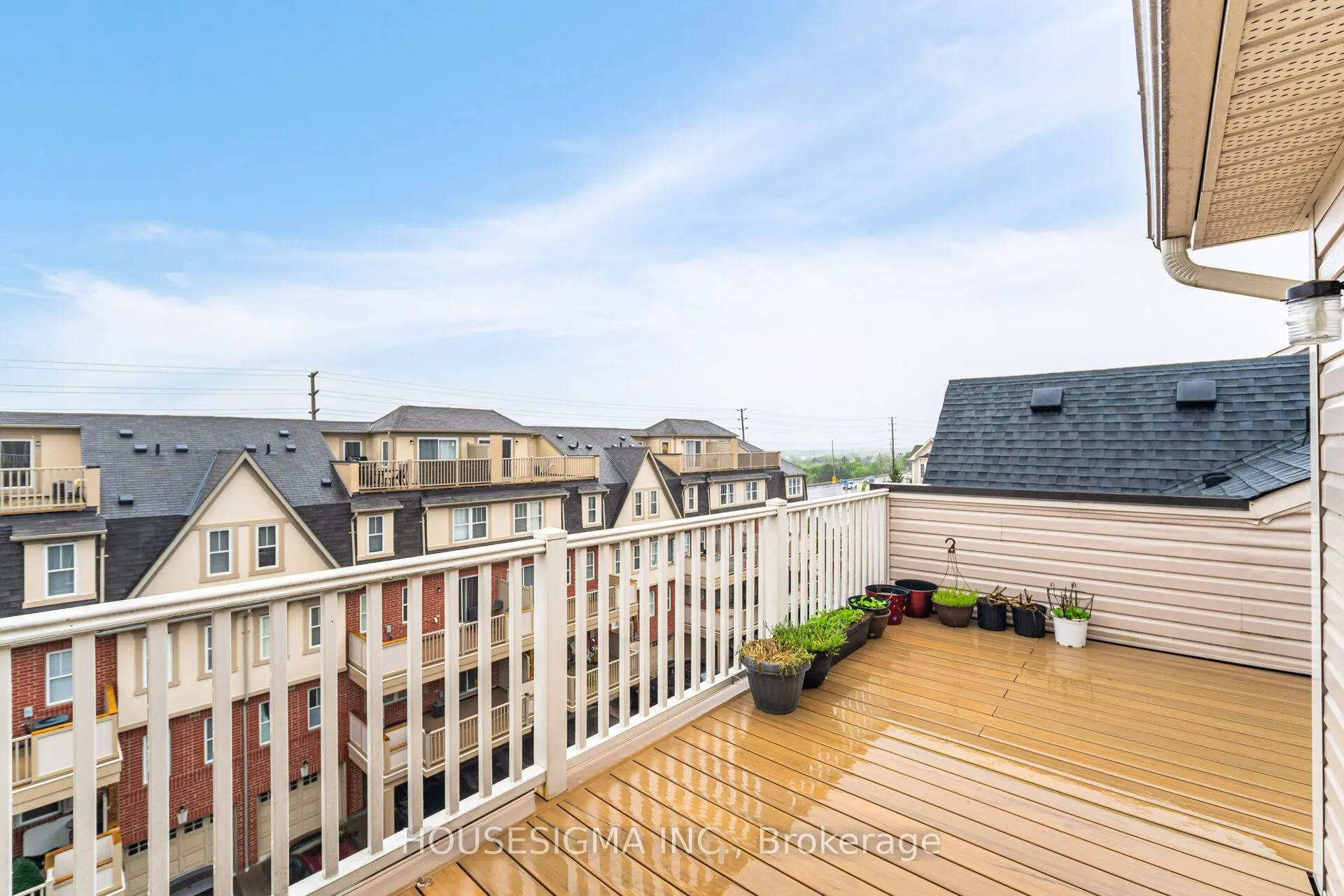 760 Neighbourhood Circle, #3
