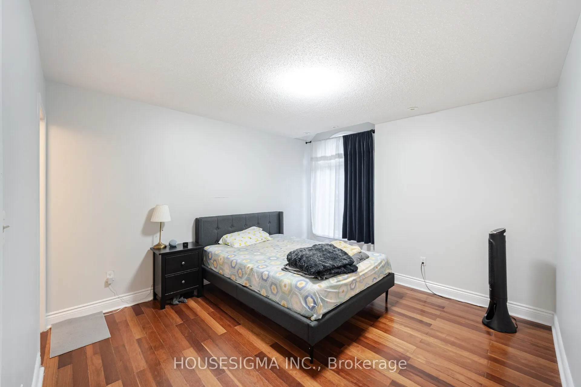 760 Neighbourhood Circle, #3