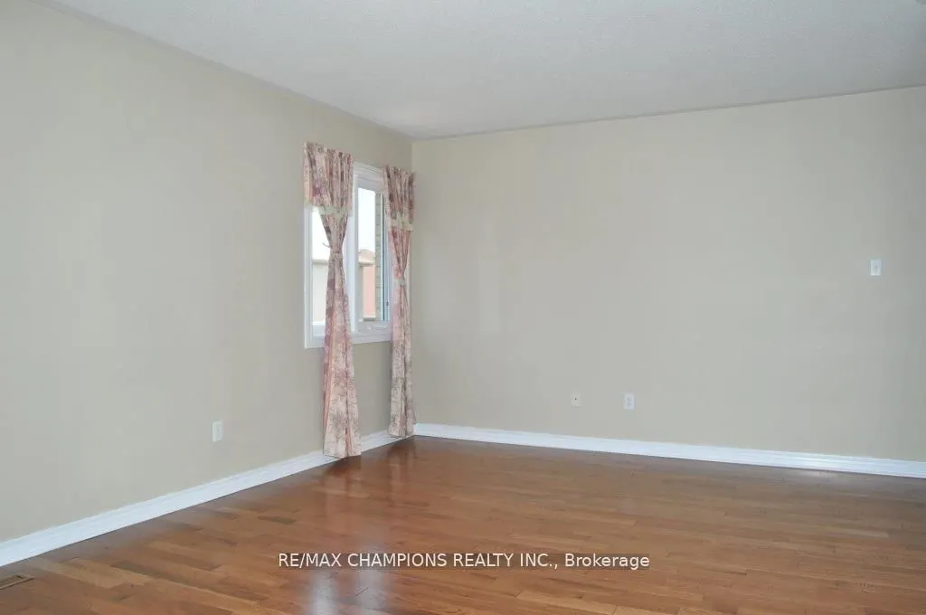 104 Masters Green Crescent