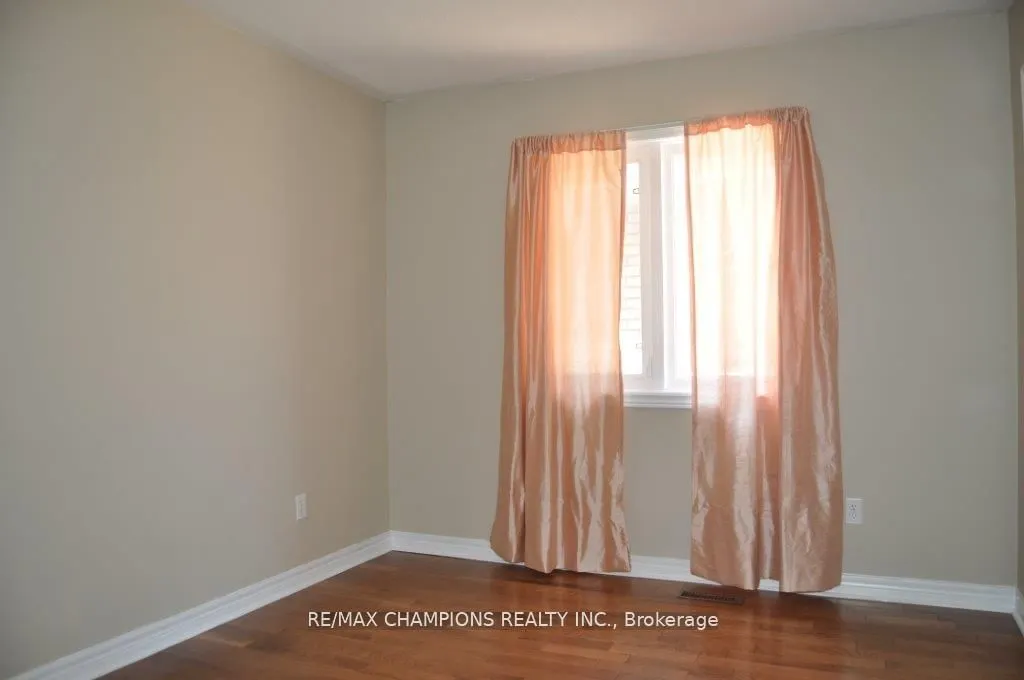 104 Masters Green Crescent