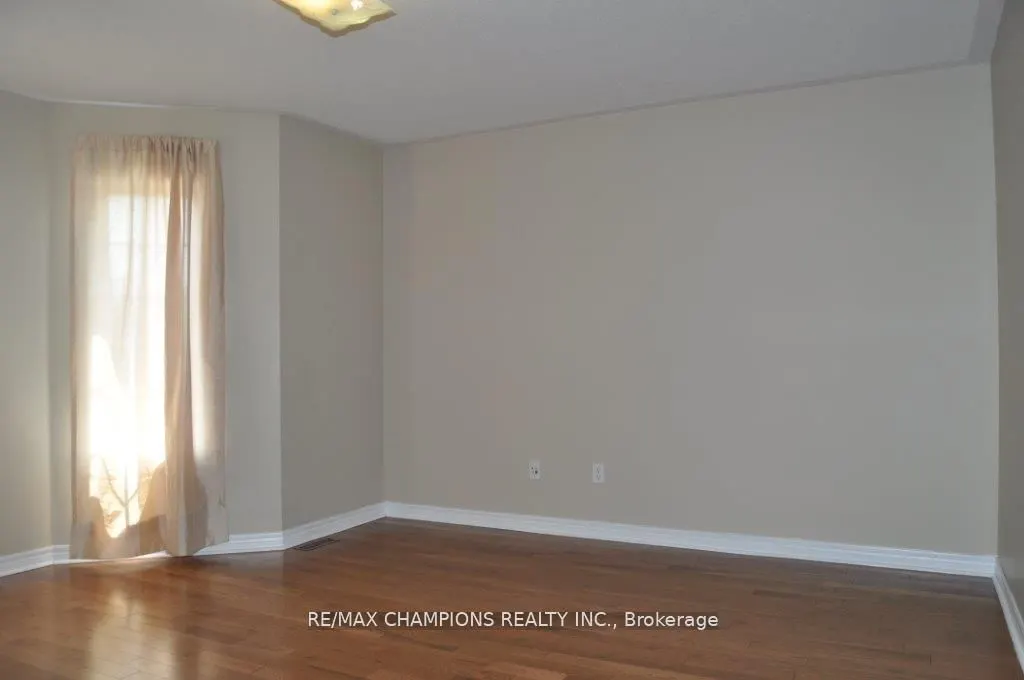 104 Masters Green Crescent