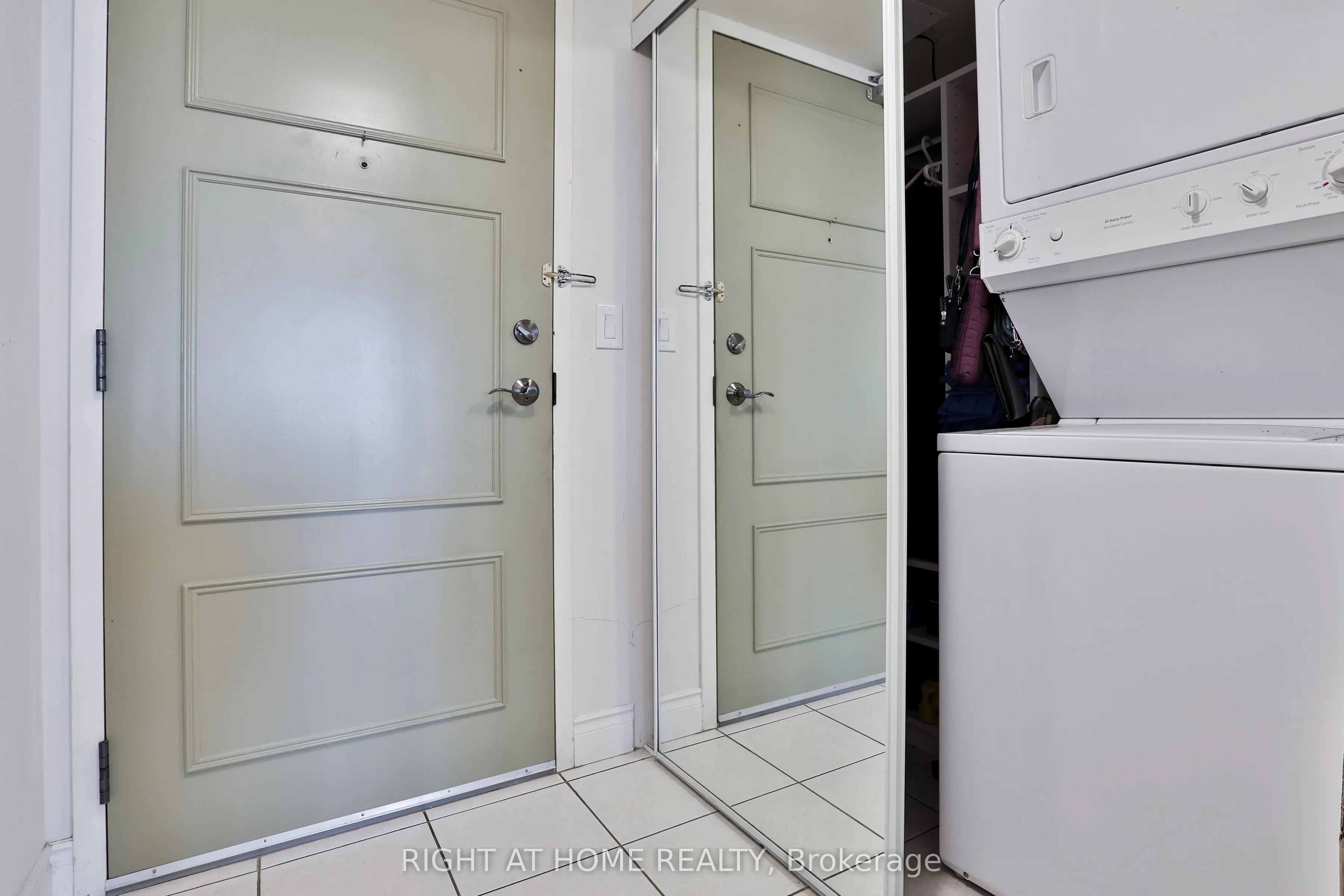3 Marine Parade Drive #707