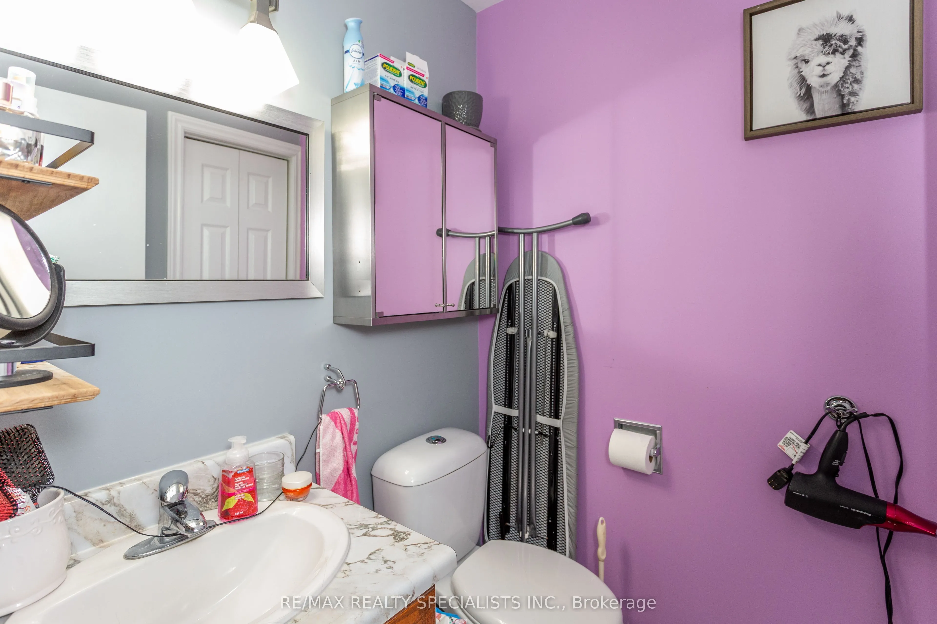 4386 Curia Crescent