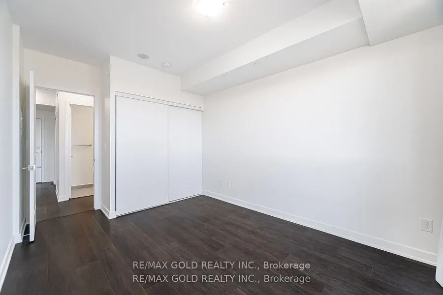 4633 Glen Erin Drive #607