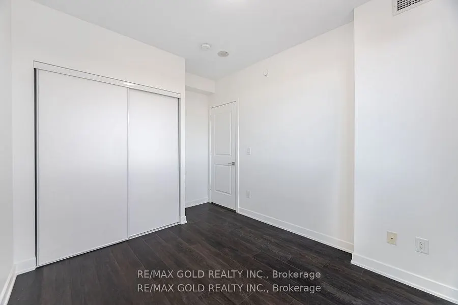 4633 Glen Erin Drive #607