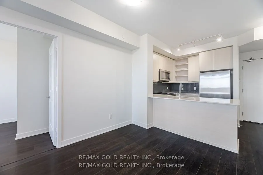 4633 Glen Erin Drive #607