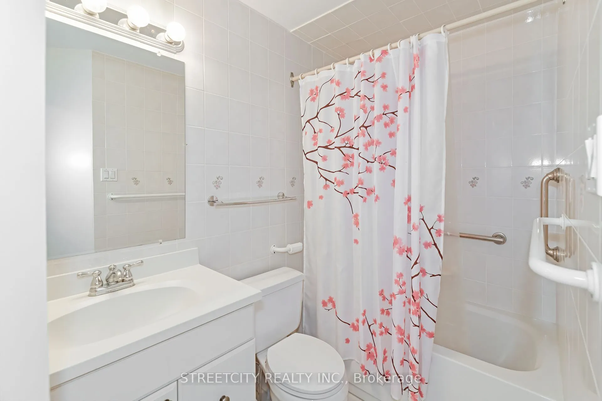2001 Bonnymede Drive, #140