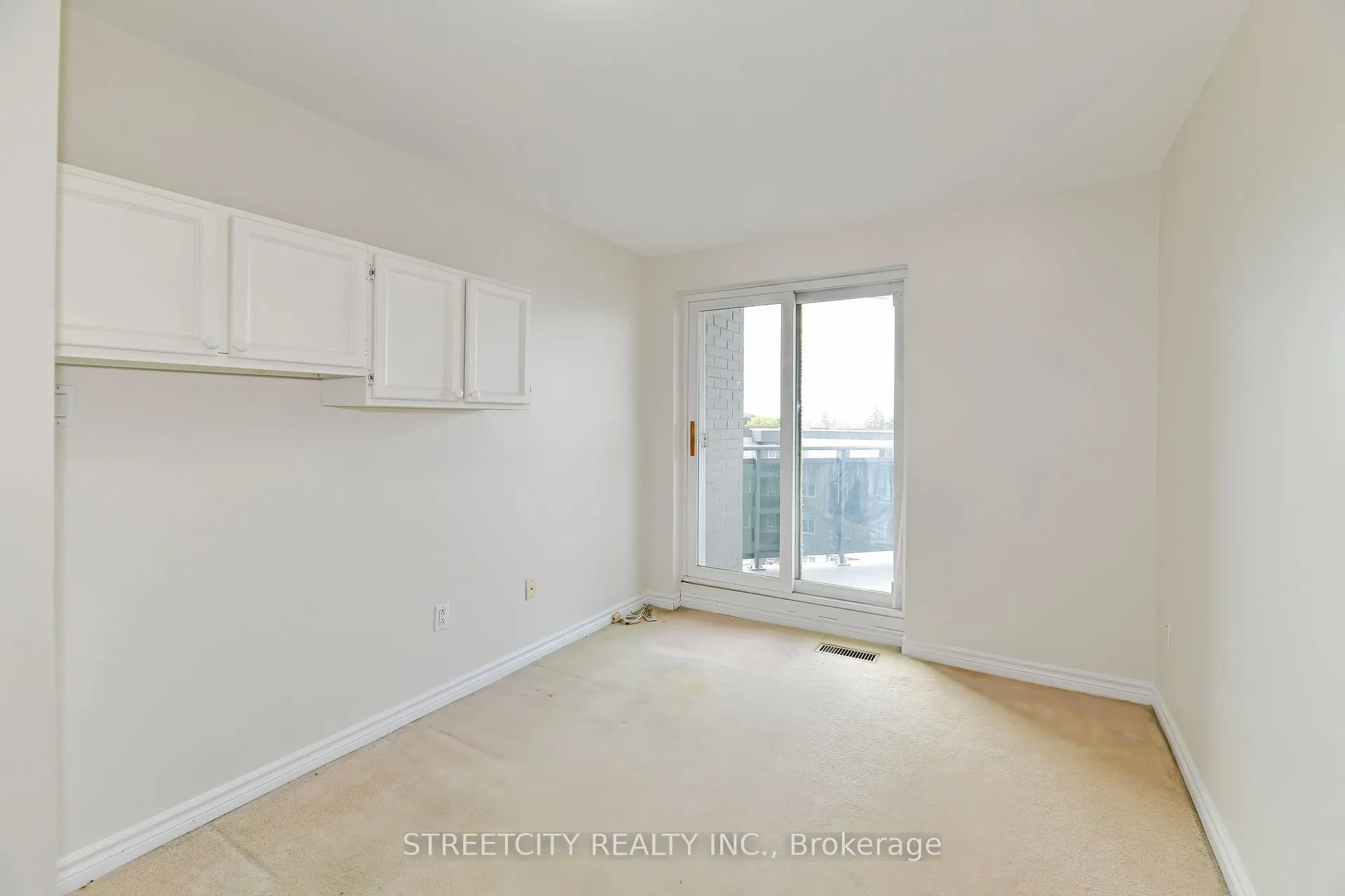 2001 Bonnymede Drive, #140