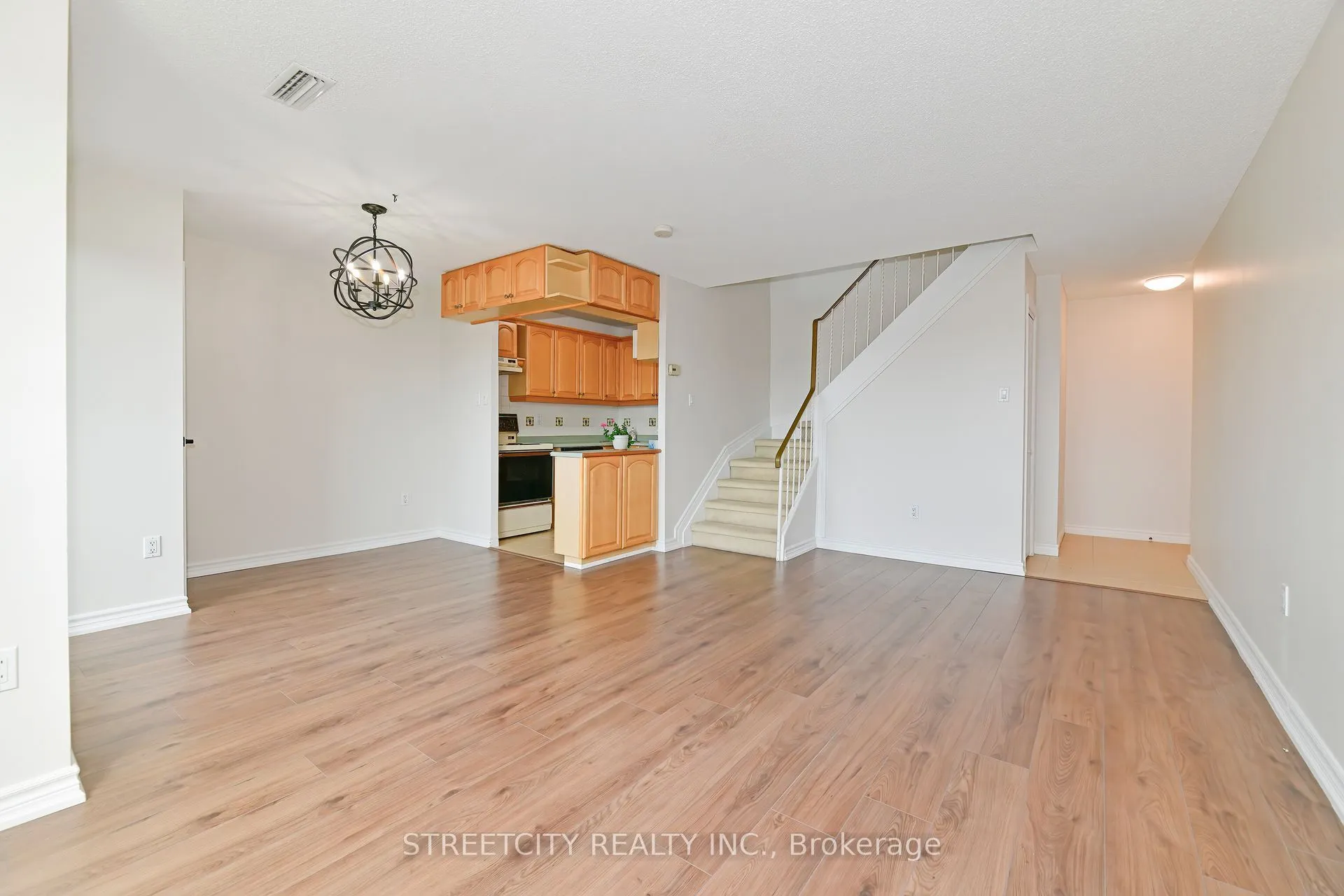2001 Bonnymede Drive, #140