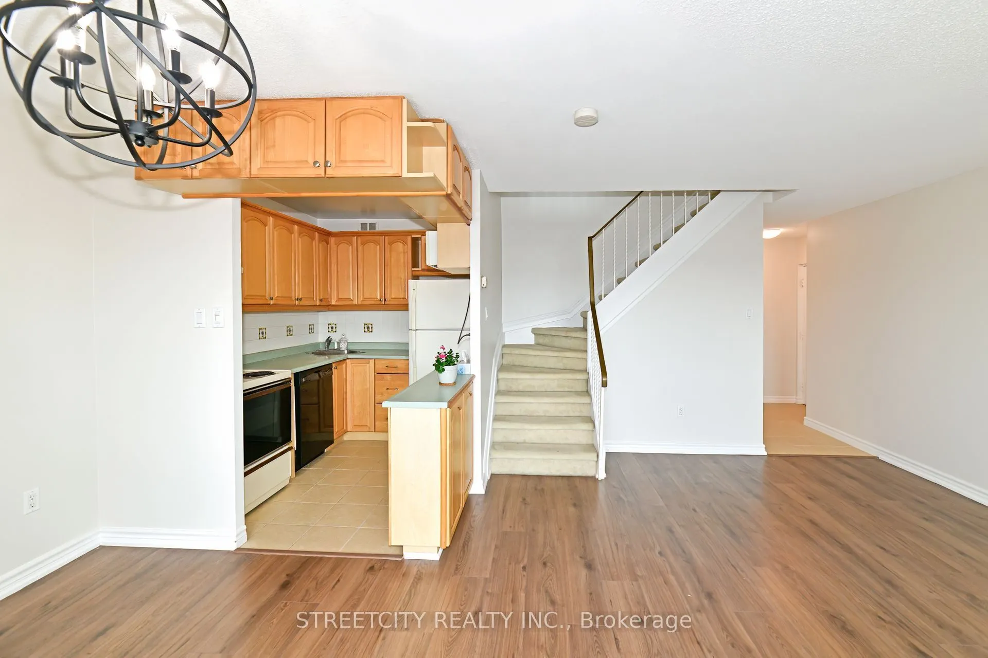 2001 Bonnymede Drive, #140