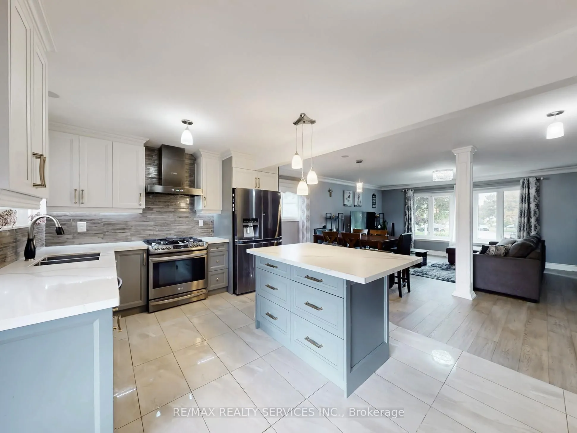 53 Geneva Crescent