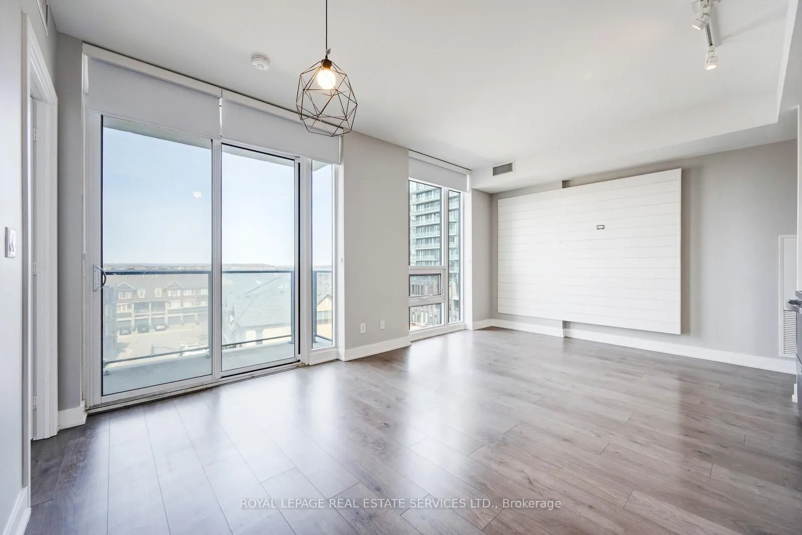 180 Veterans Drive, #502
