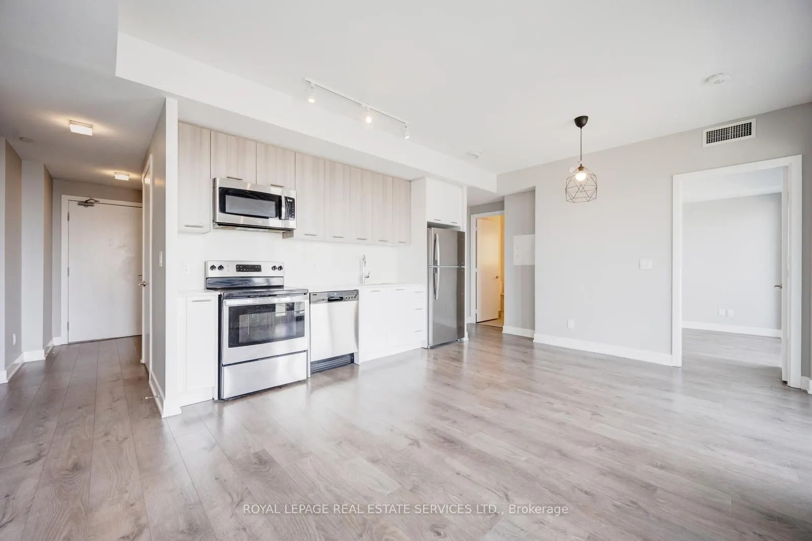 180 Veterans Drive, #502