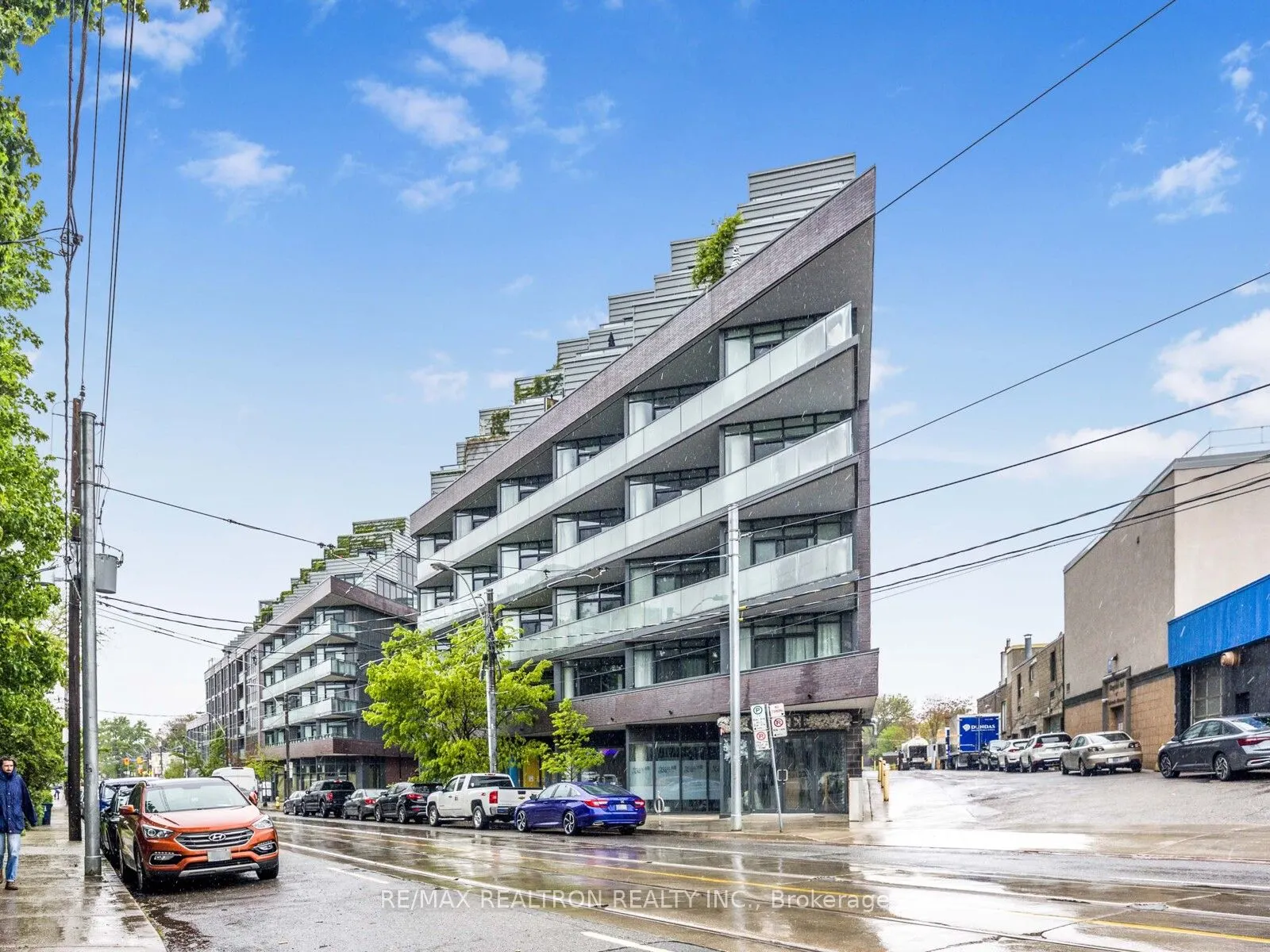 36 Howard Park Avenue, #202