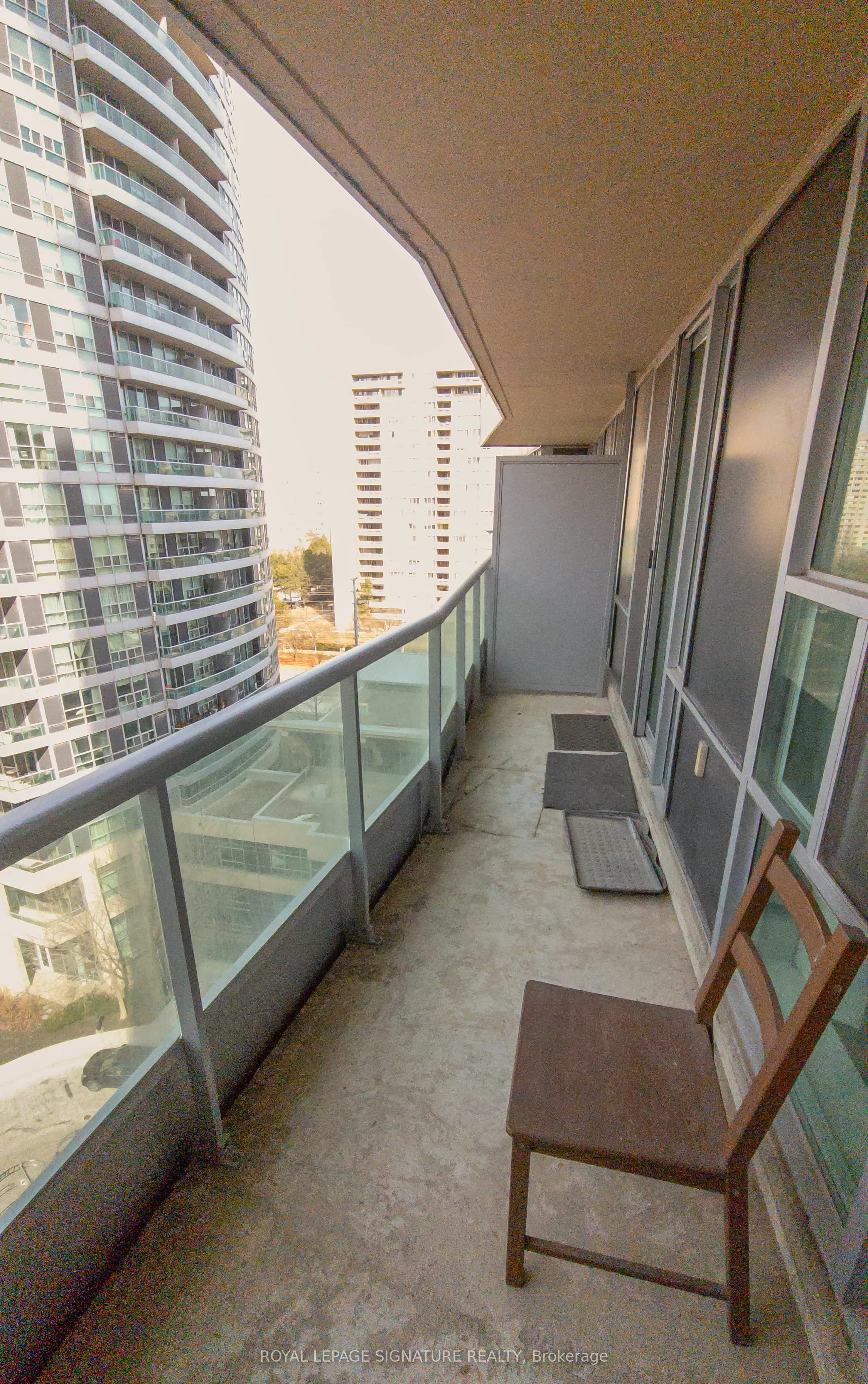 33 Elm Drive, #1007