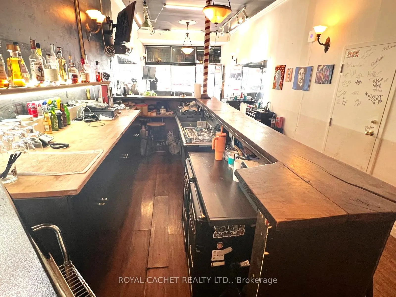 1612 Queen Street W