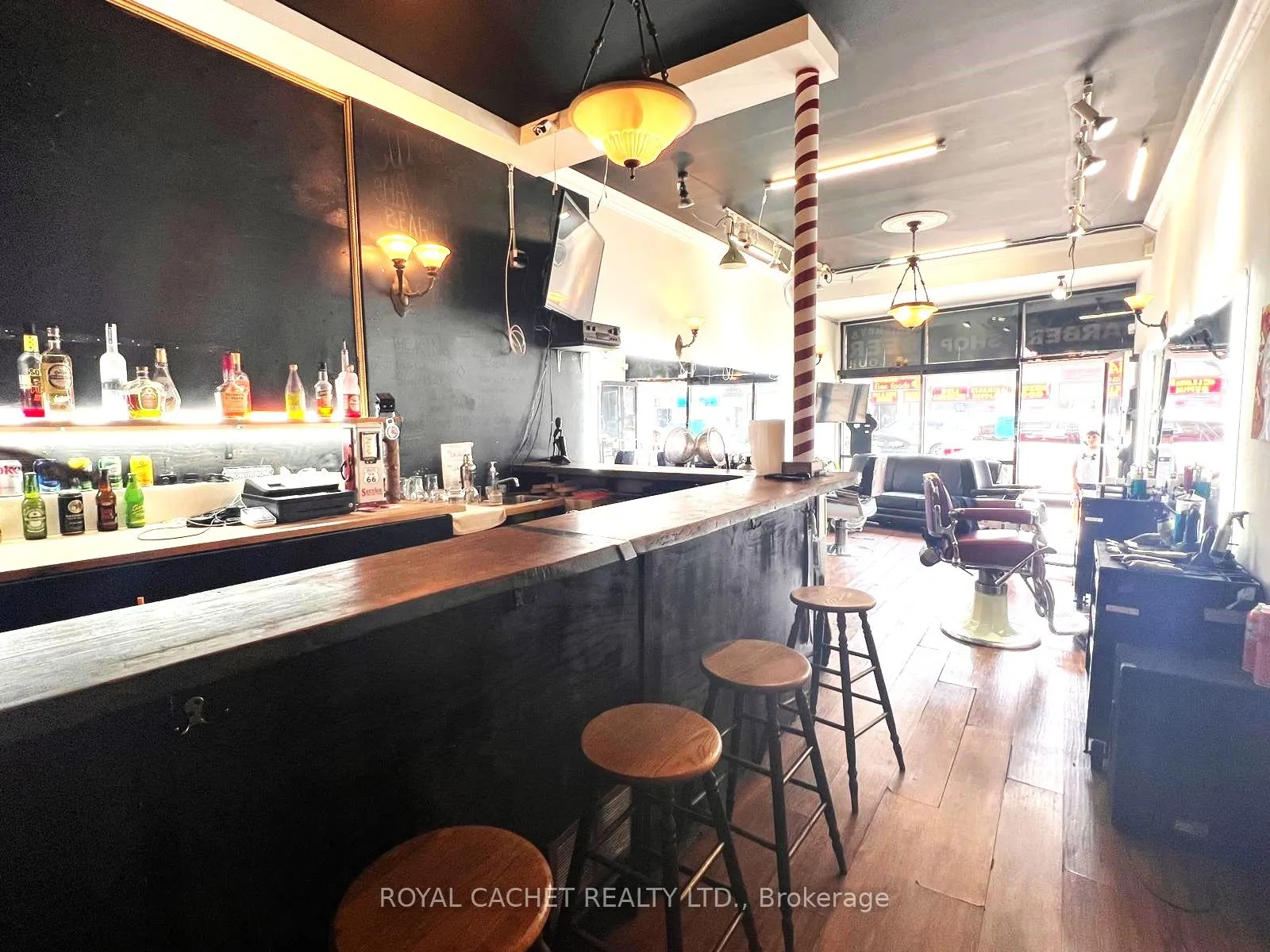 1612 Queen Street W