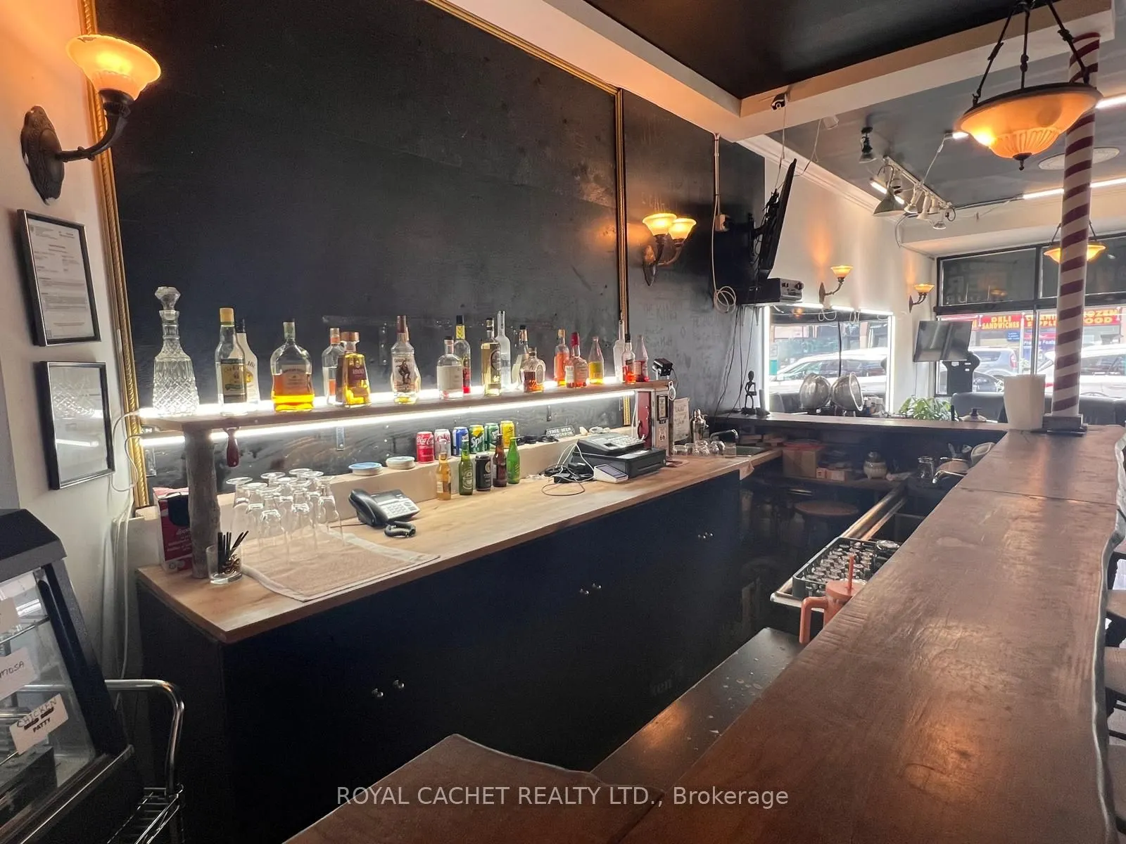 1612 Queen Street W