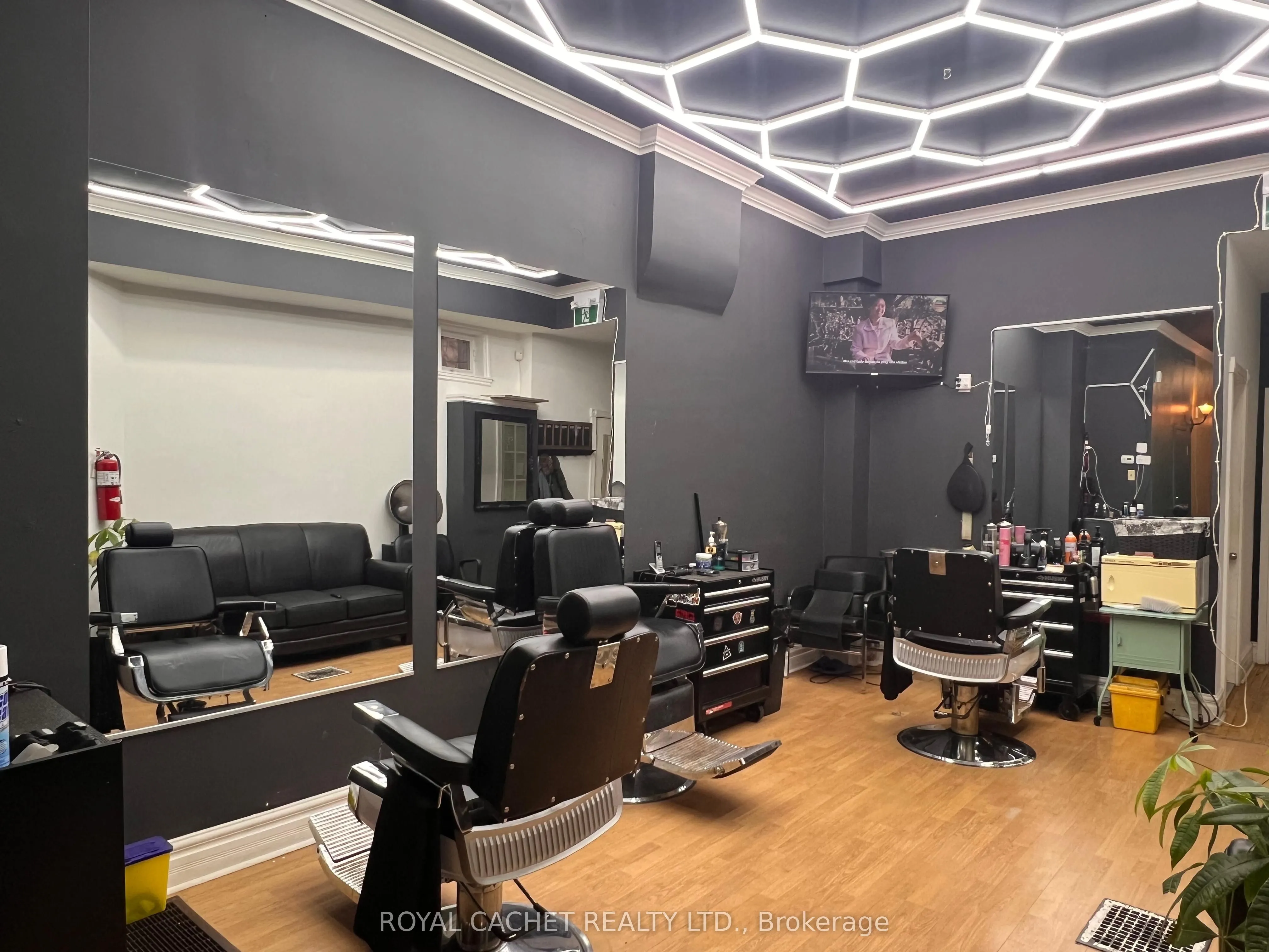 1612 Queen Street W