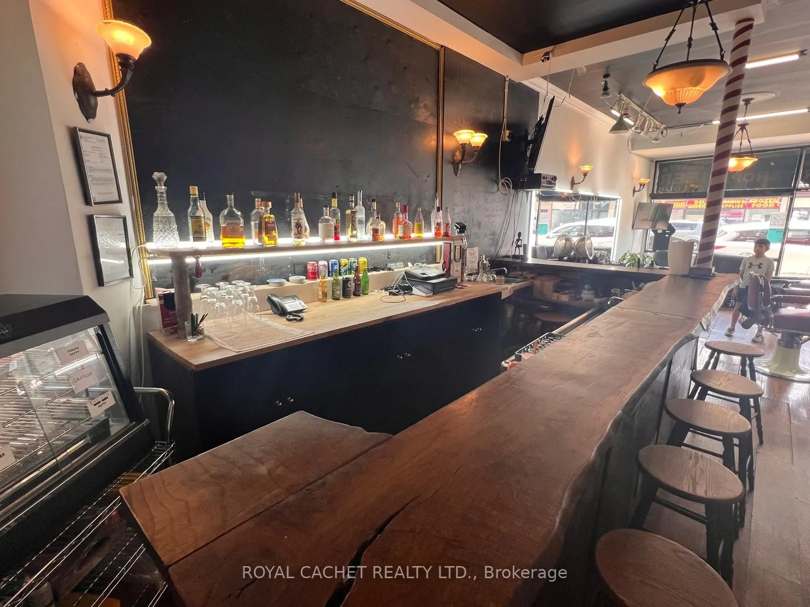 1612 Queen Street W