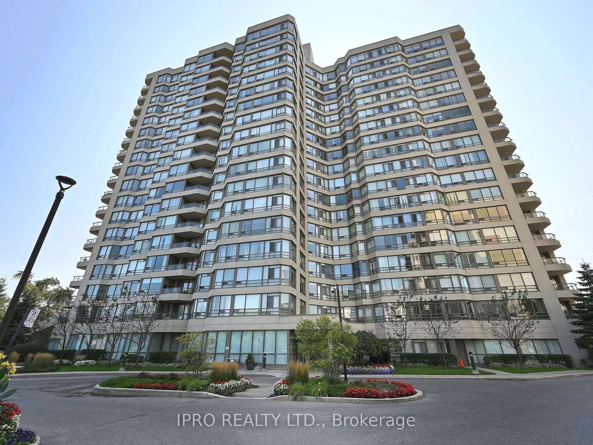 75 King Street E, #PH3