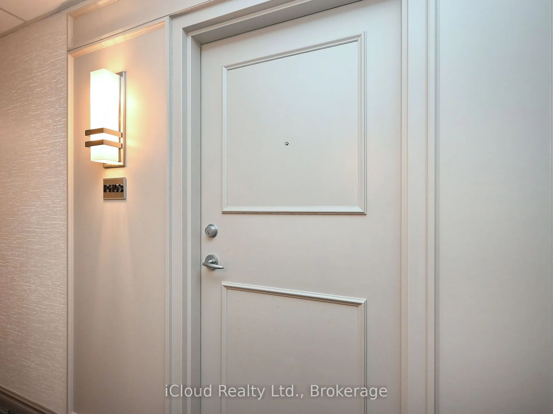 75 King Street E, #PH3