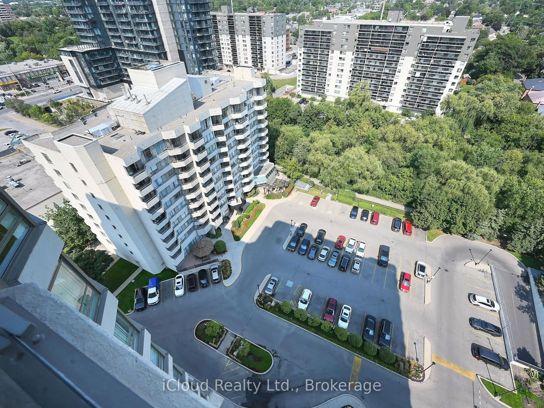 75 King Street E, #PH3