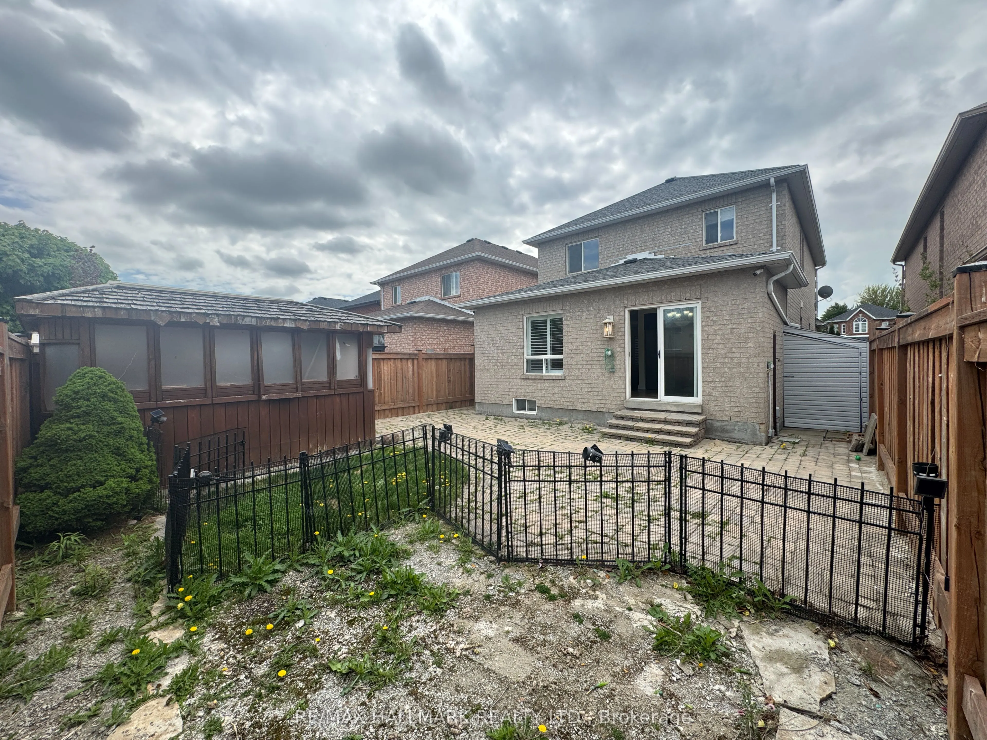 203 Landsbridge Street