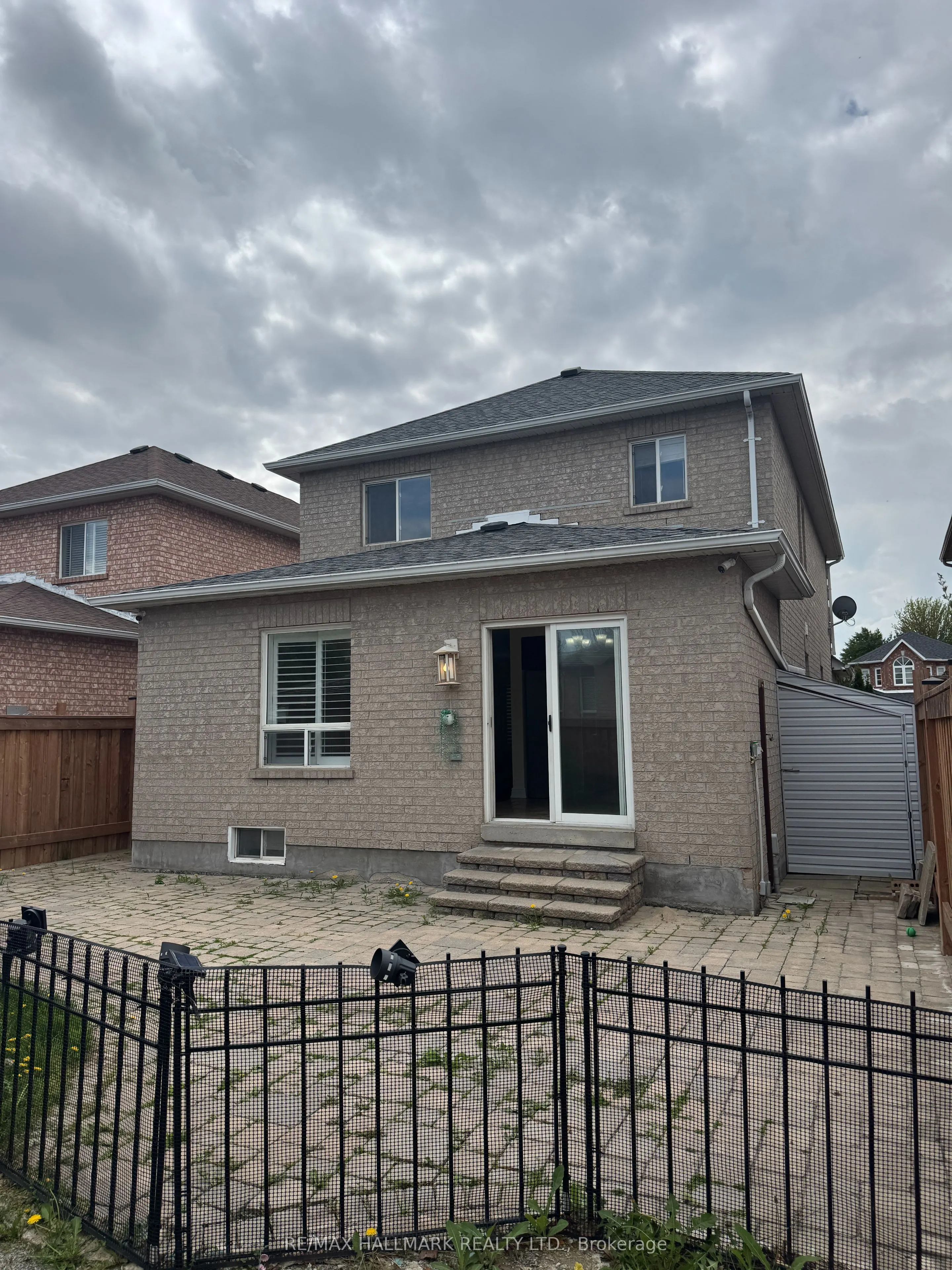 203 Landsbridge Street
