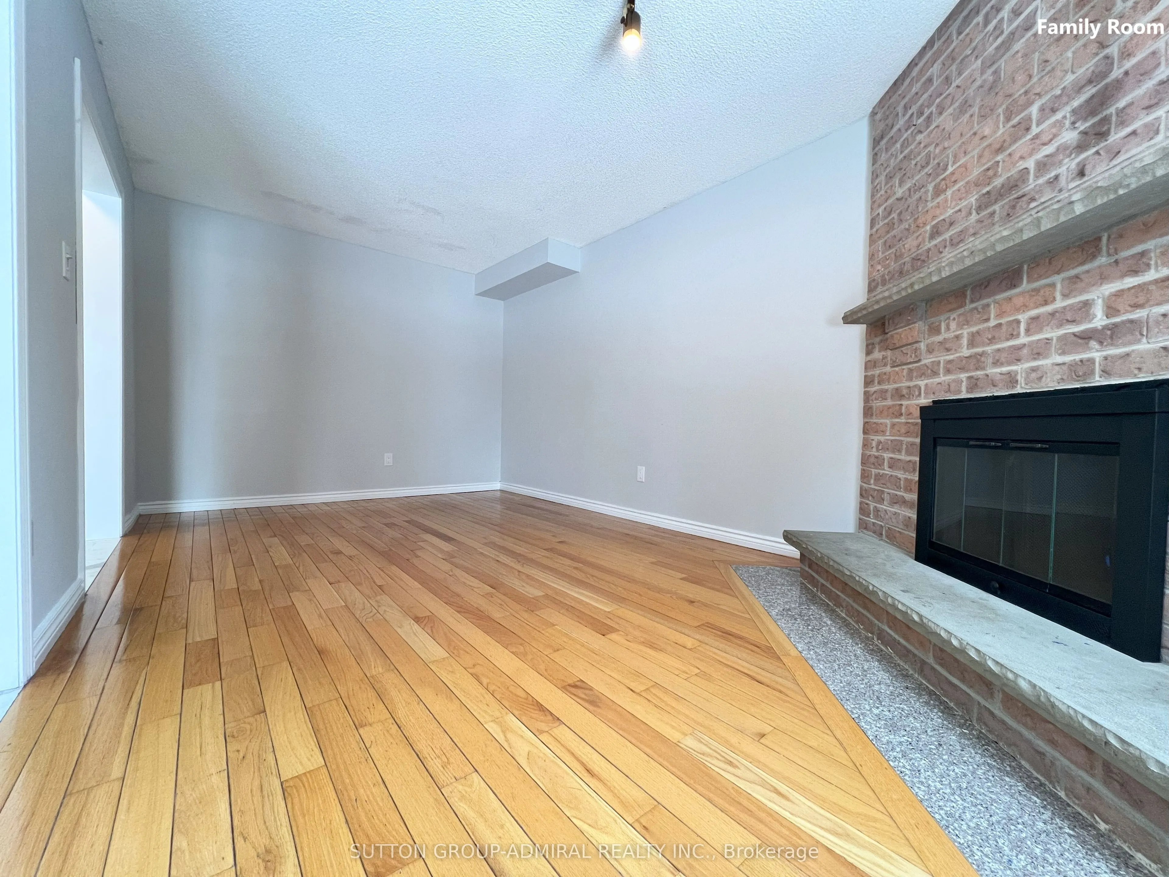 99 Castlehill Road