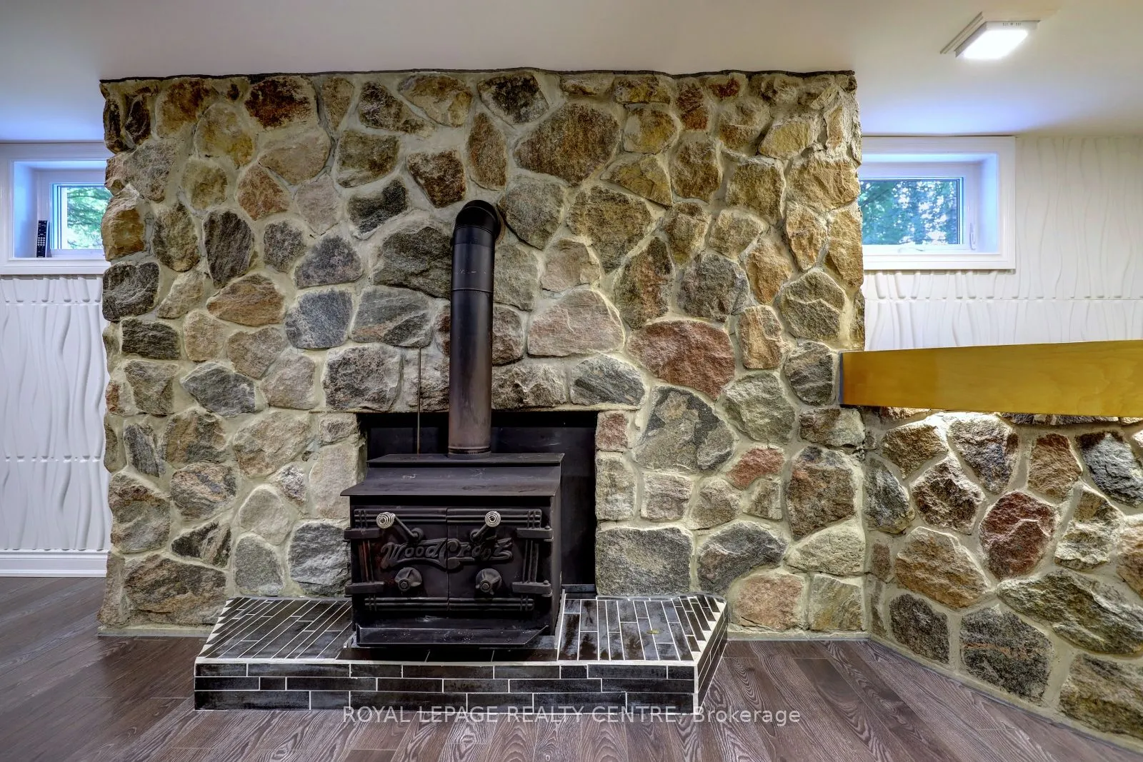 753 Fletcher Valley Crescent