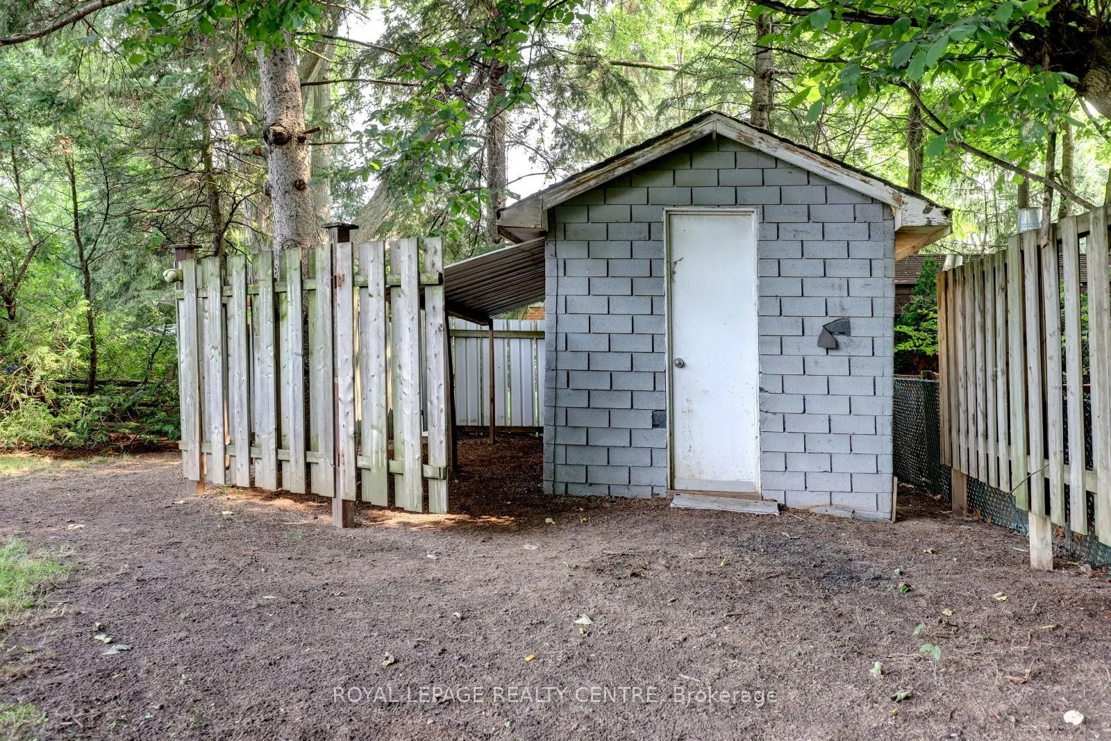 753 Fletcher Valley Crescent