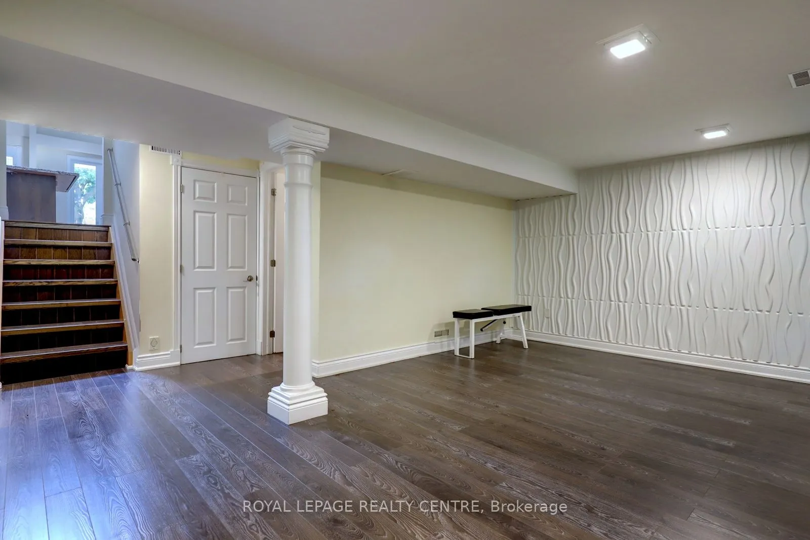 753 Fletcher Valley Crescent