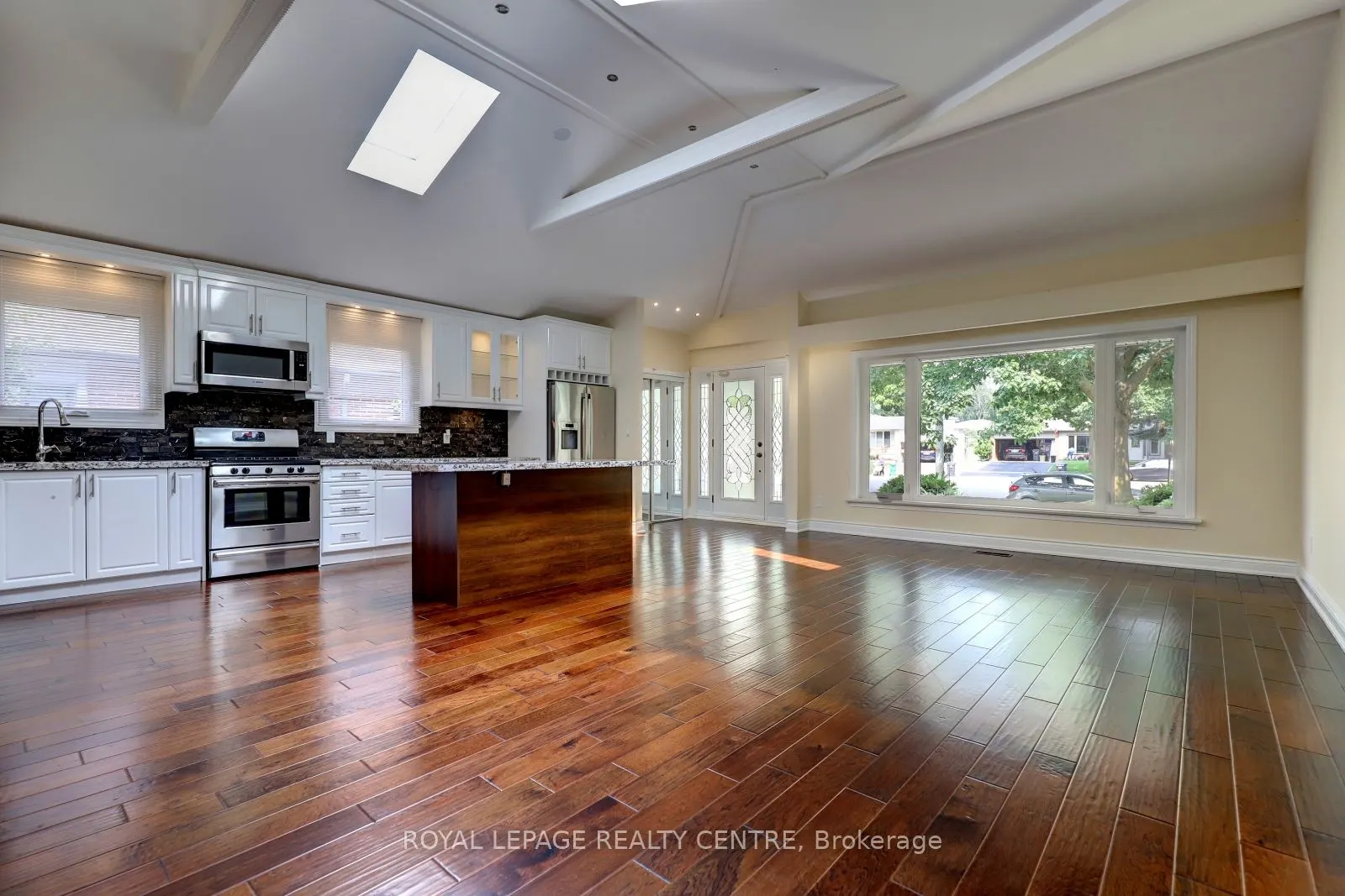 753 Fletcher Valley Crescent