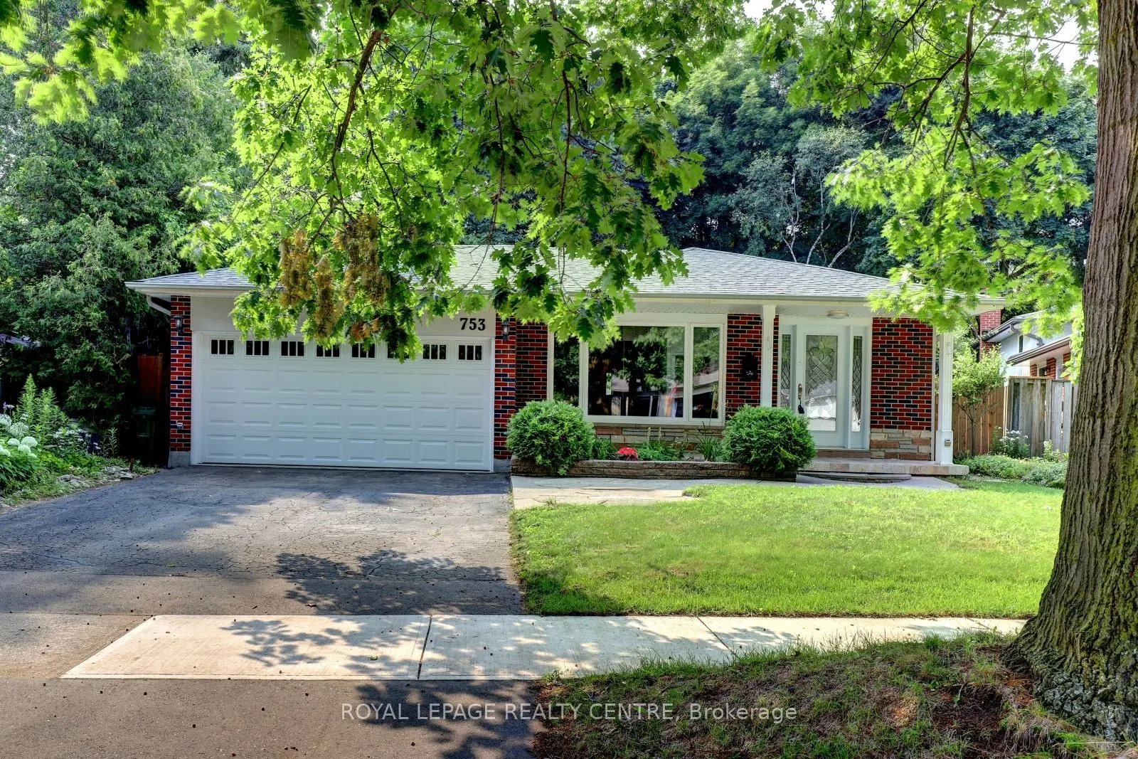 753 Fletcher Valley Crescent