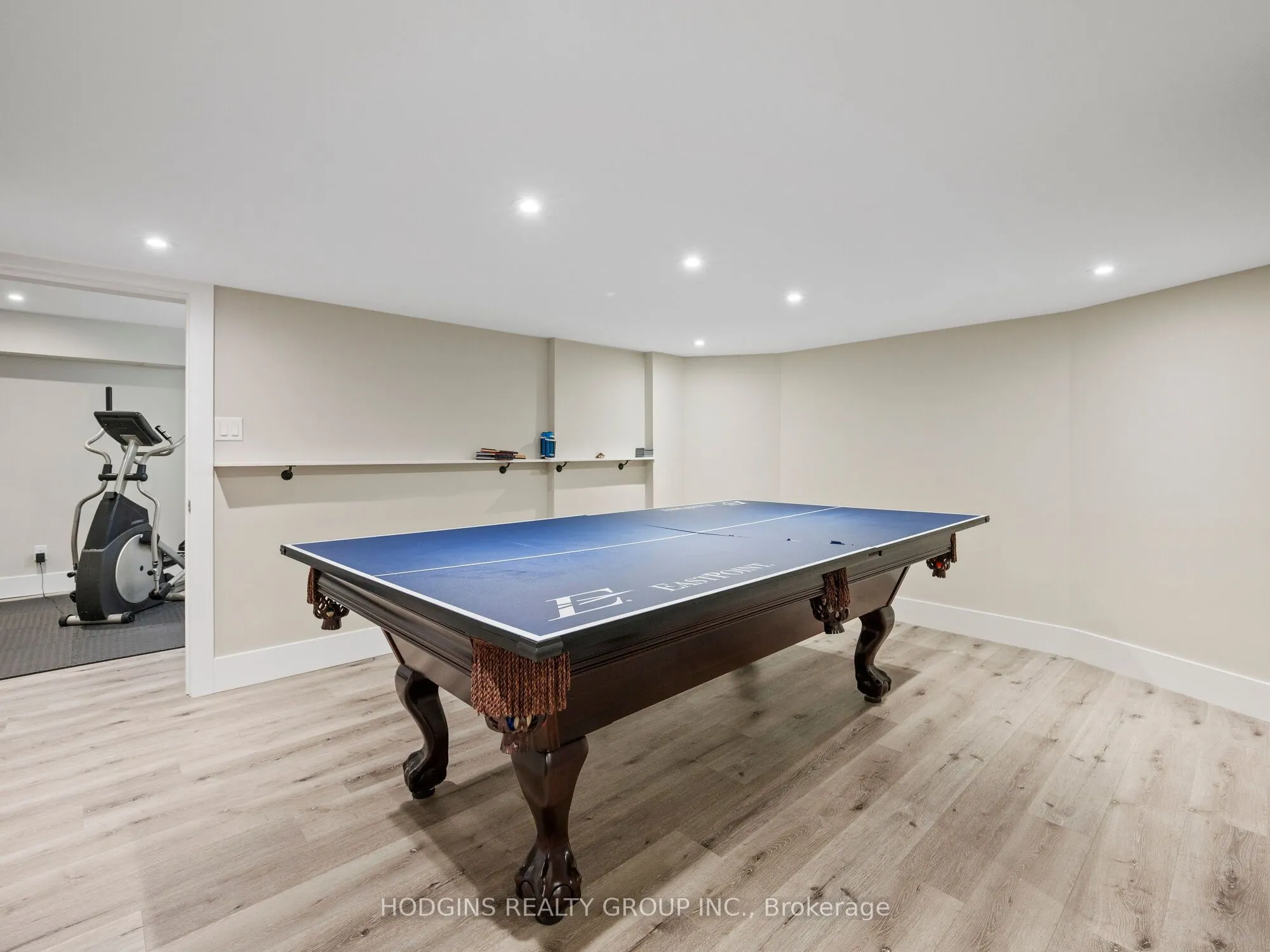 1816 Paddock Crescent